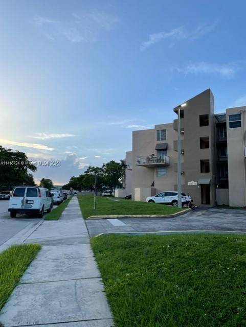 Miami, FL 33176,10801 SW 109th Ct #D405