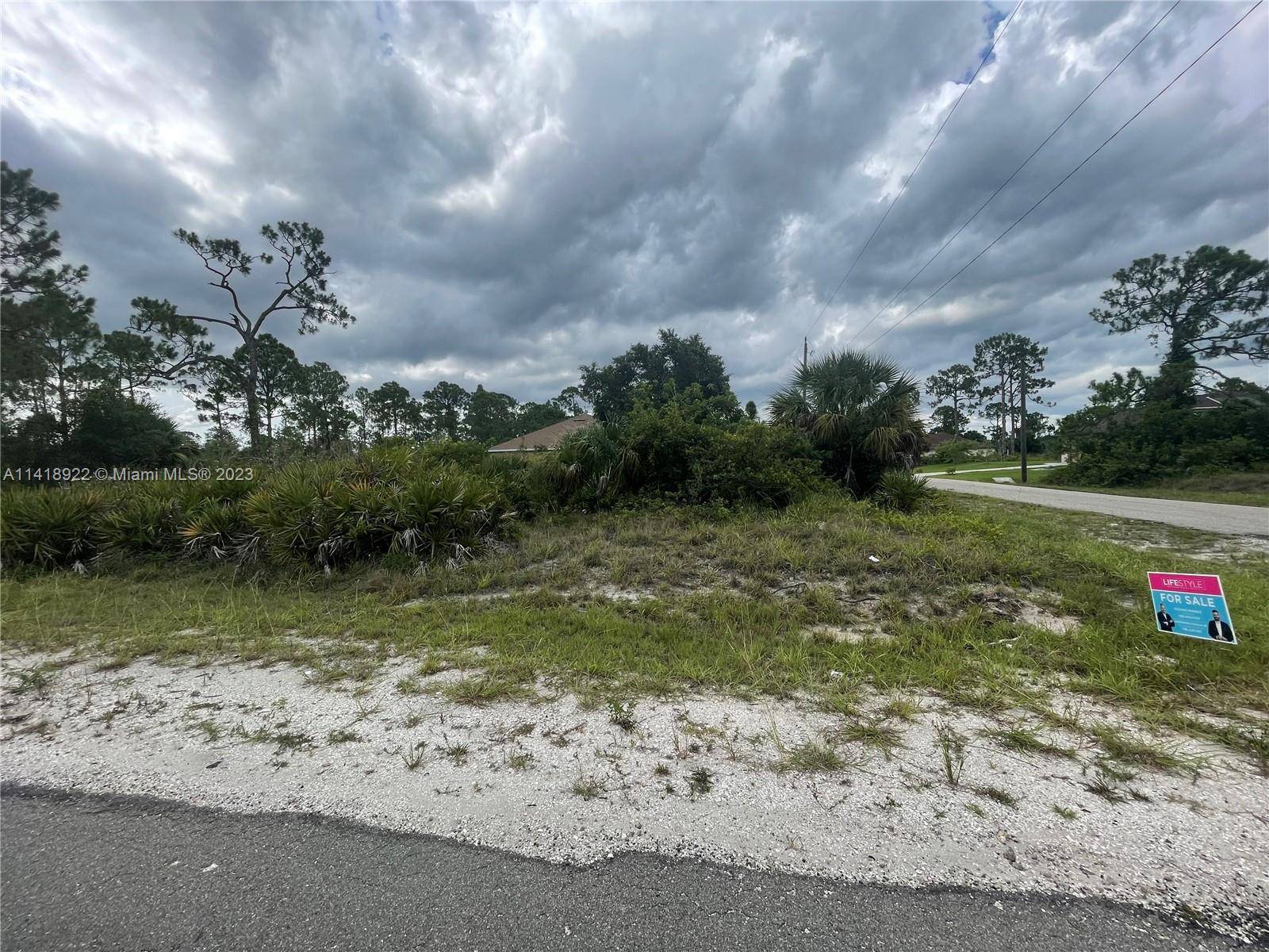 Lehigh Acres, FL 33972,1000 W 13th ST