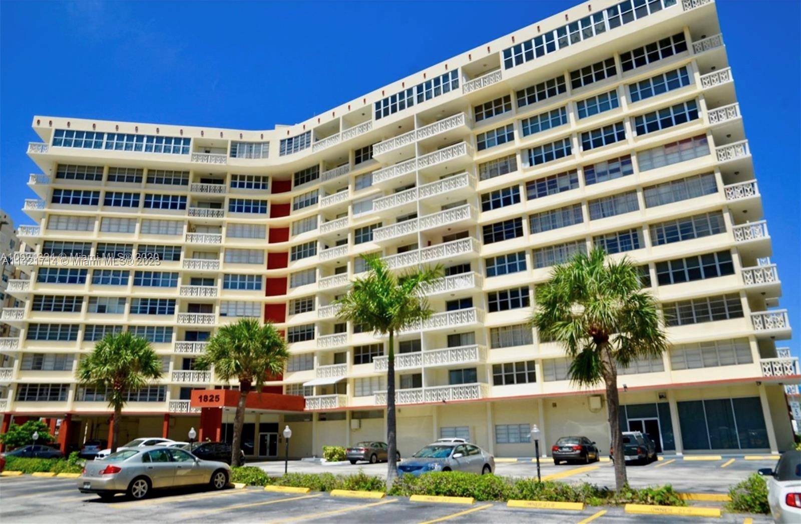 Hallandale Beach, FL 33009,1825 S Ocean Dr #1012