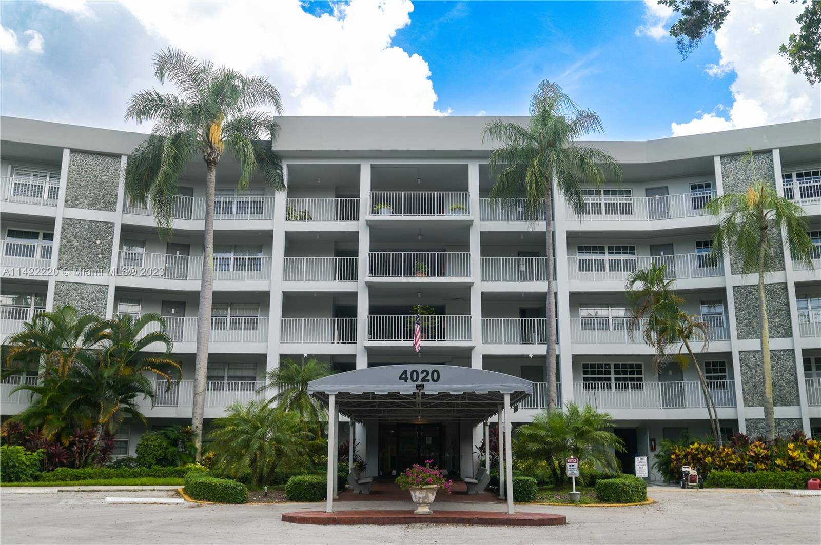 Pompano Beach, FL 33069,4020 W Palm Aire Dr #307