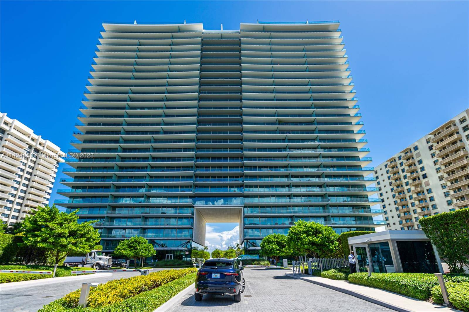 Bal Harbour, FL 33154,10203 Collins Ave #302