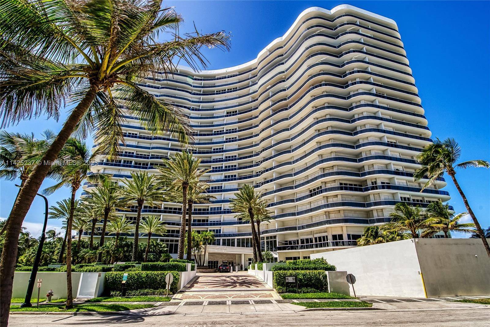 Bal Harbour, FL 33154,9601 Collins Ave #1003