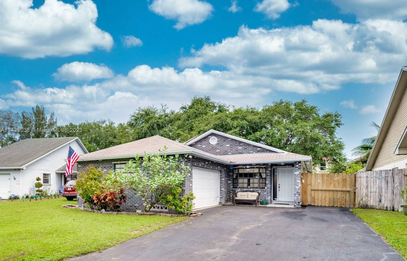 Davie, FL 33328,8230 SW 41st Ct