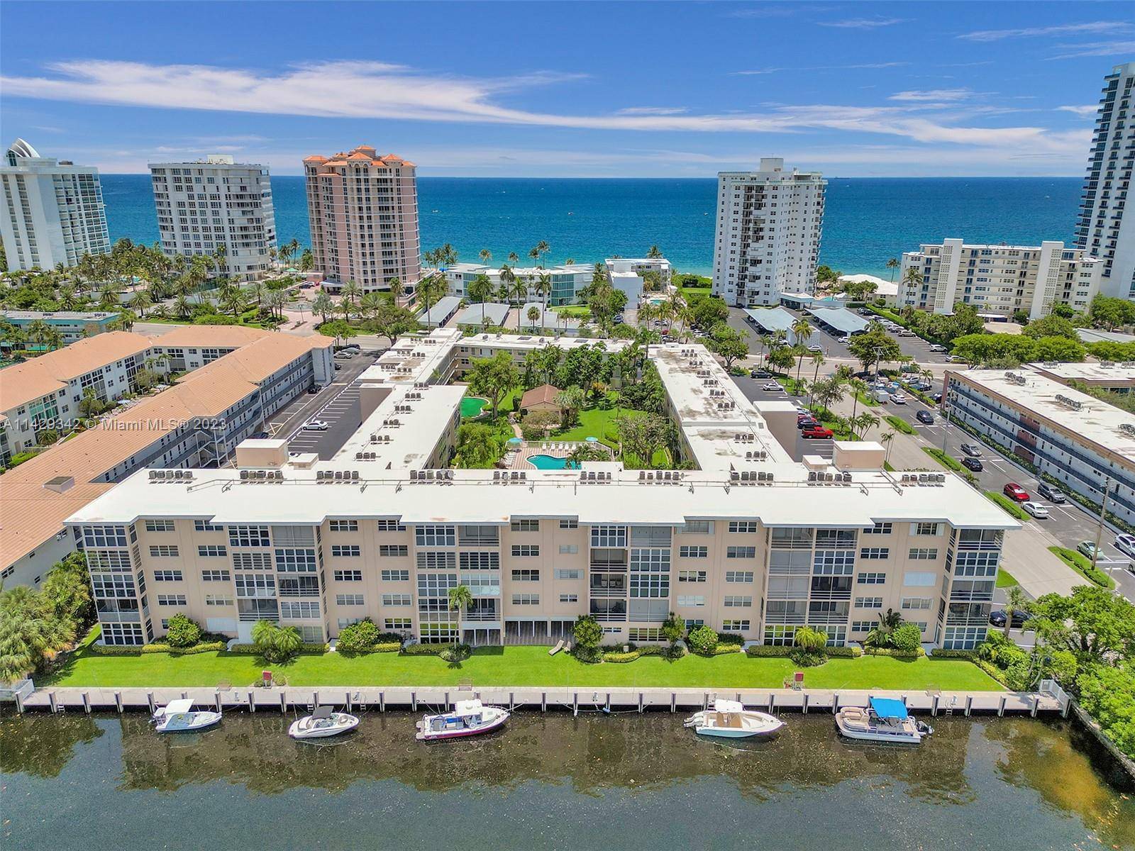 Lauderdale By The Sea, FL 33062,1481 S Ocean Blvd #106E