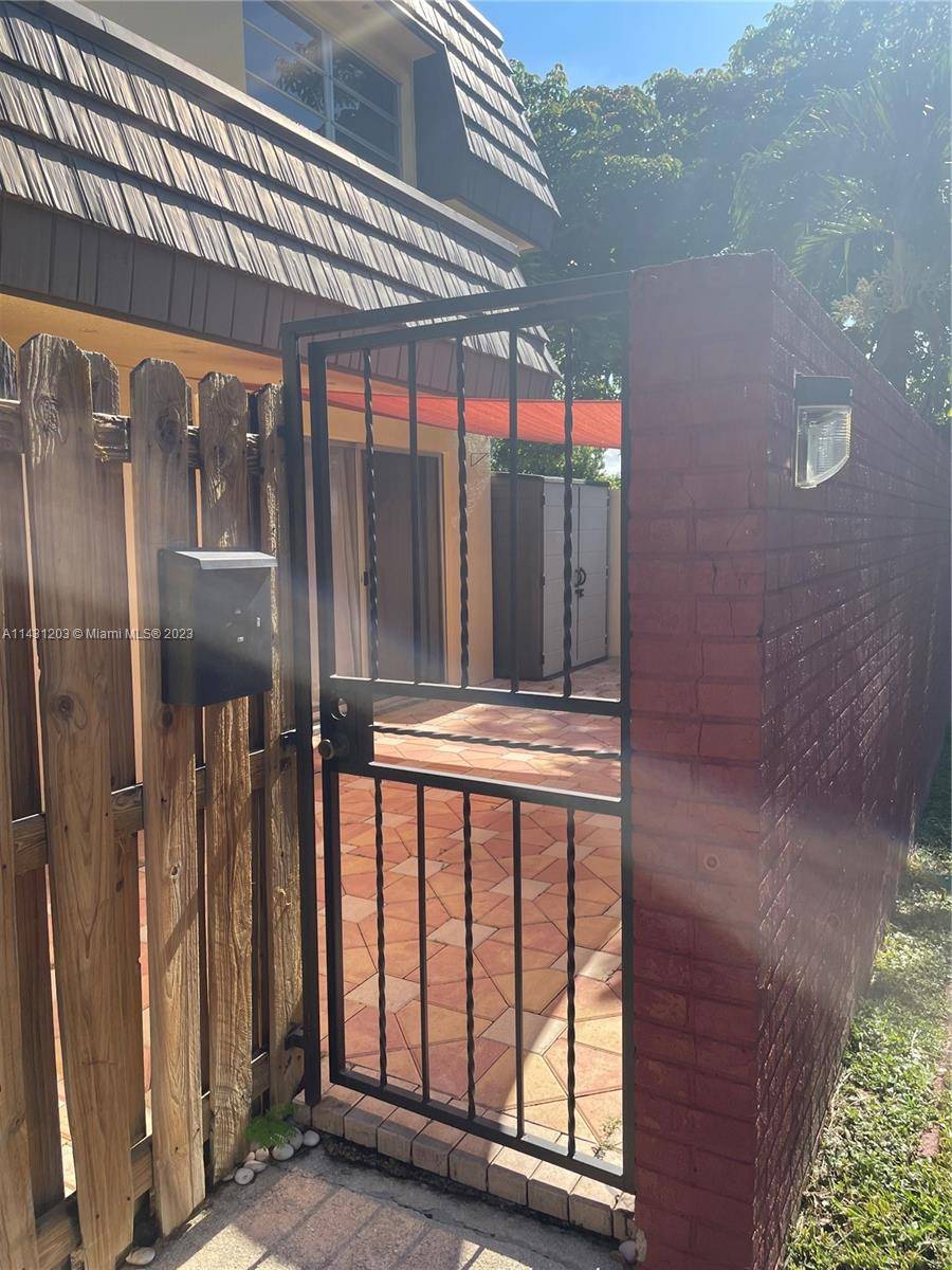 Miami, FL 33183,8699 SW 137th Ave #8699