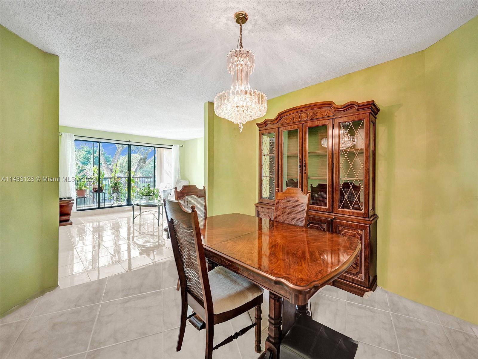 Coconut Creek, FL 33063,1828 Hammock Blvd #1828