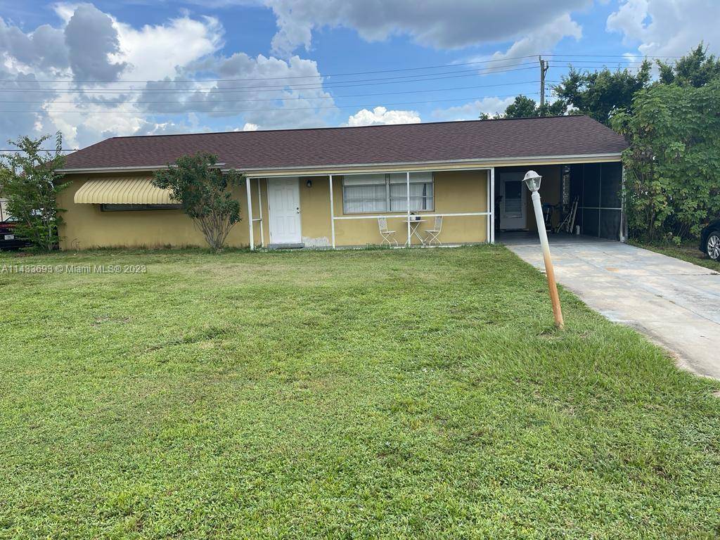 Lehigh Acres, FL 33936,1418 E KIMDALE ST