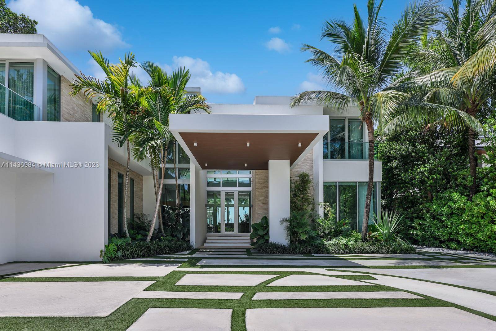Miami Beach, FL 33139,30 Palm Ave