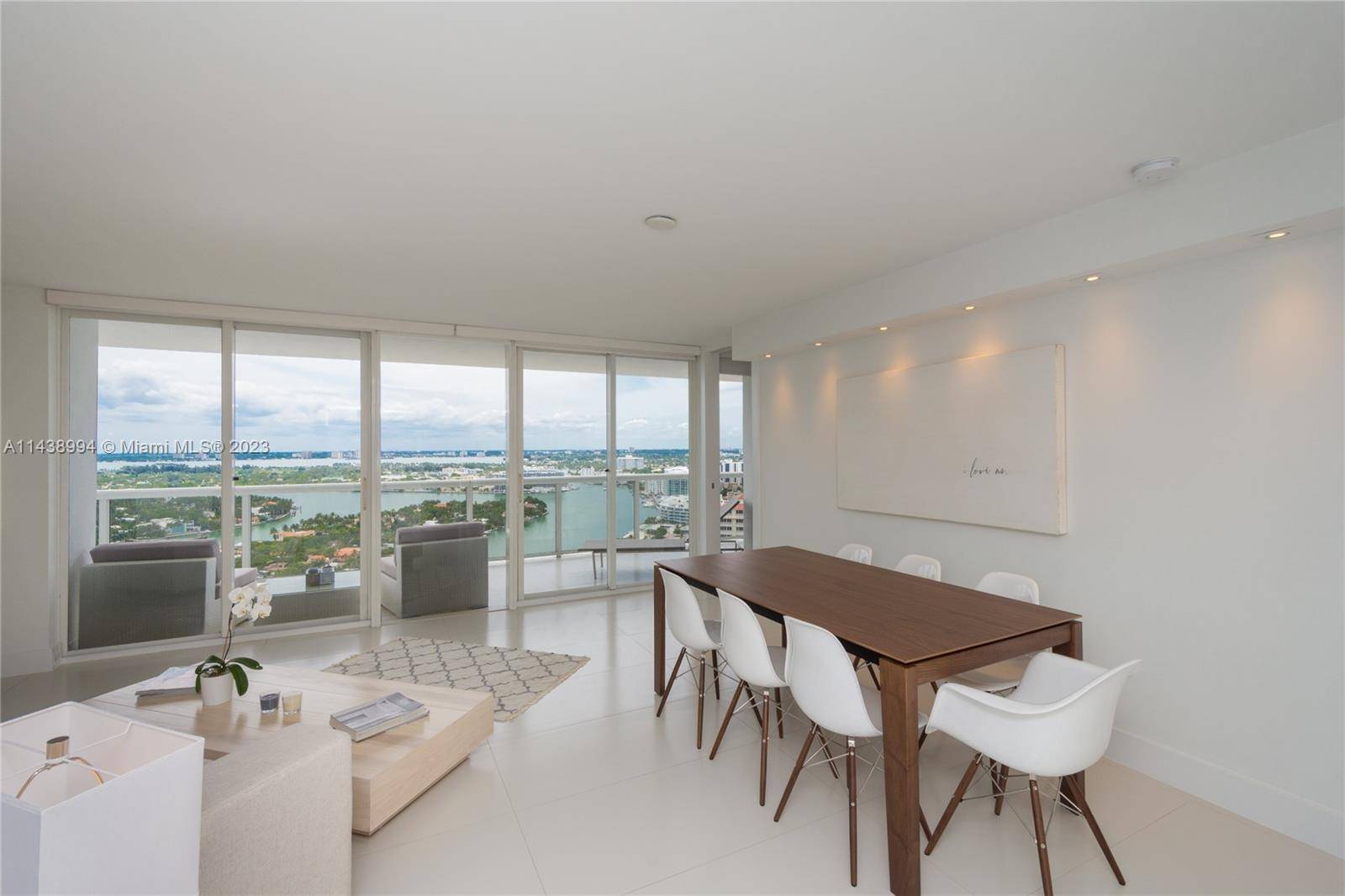 Miami Beach, FL 33141,6301 Collins Ave #3006