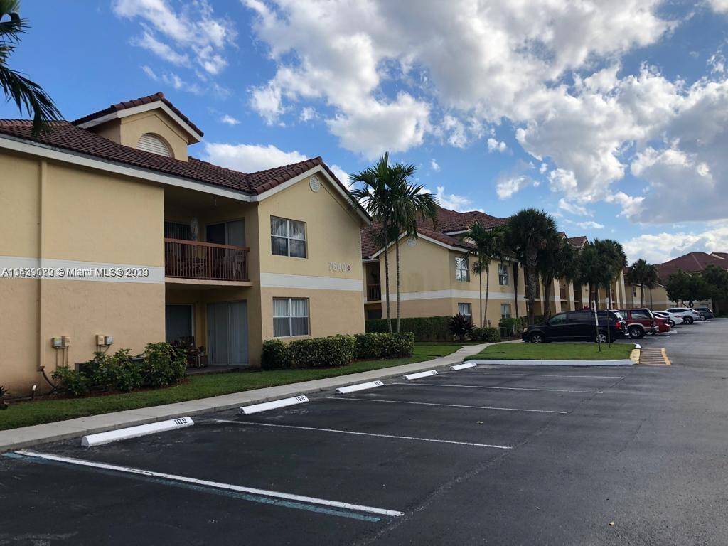 Tamarac, FL 33321,7640 Westwood Dr #414