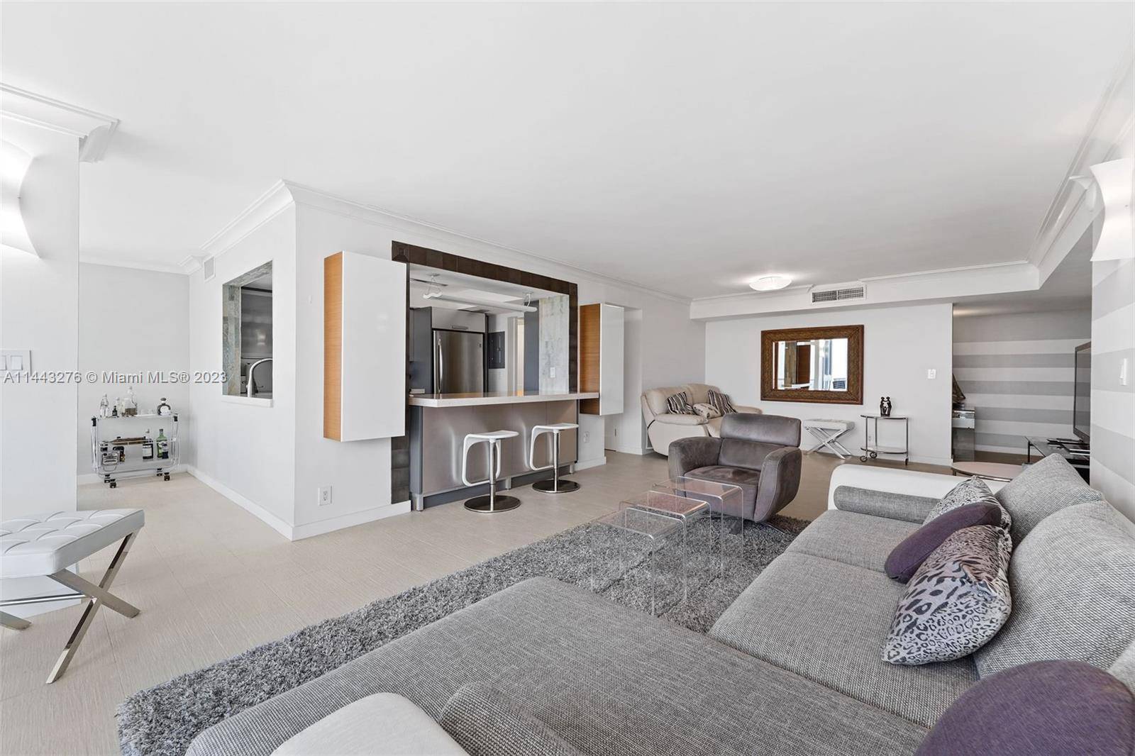 Miami Beach, FL 33140,2655 Collins Ave #2301