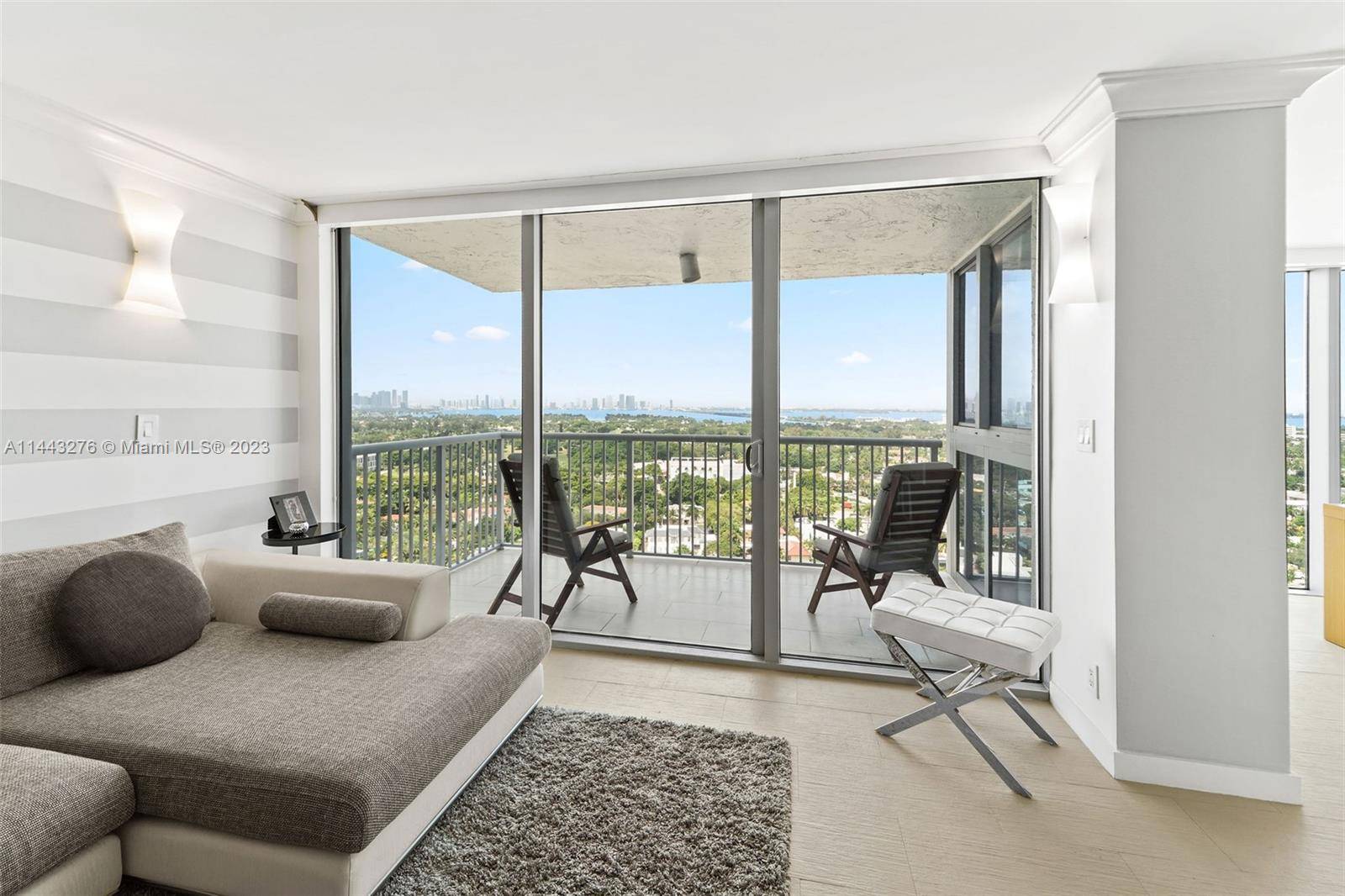 Miami Beach, FL 33140,2655 Collins Ave #2301