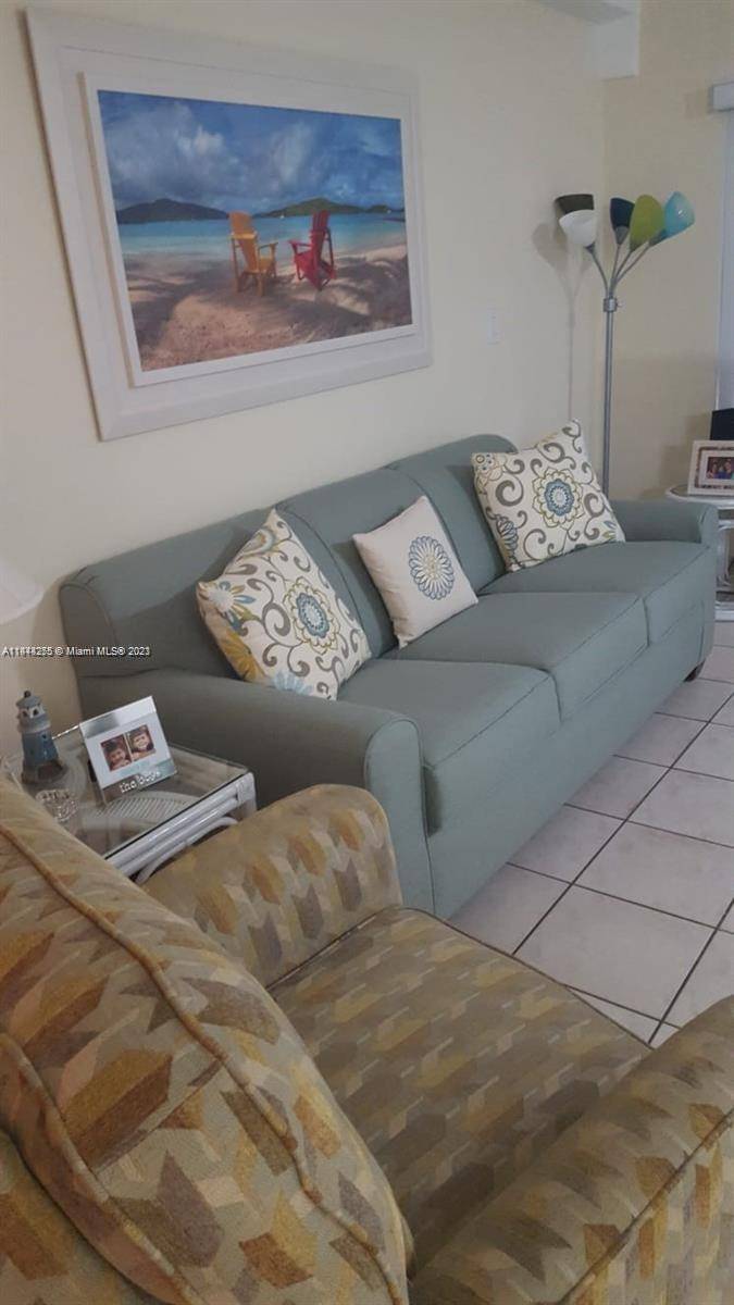 Hollywood, FL 33019,3215 N Ocean Dr #301