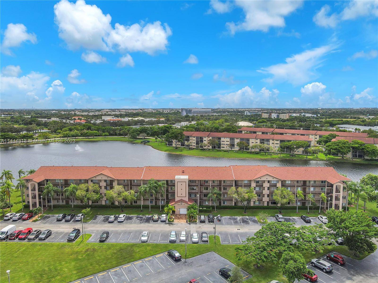 Pembroke Pines, FL 33027,13800 SW 14th St #305C