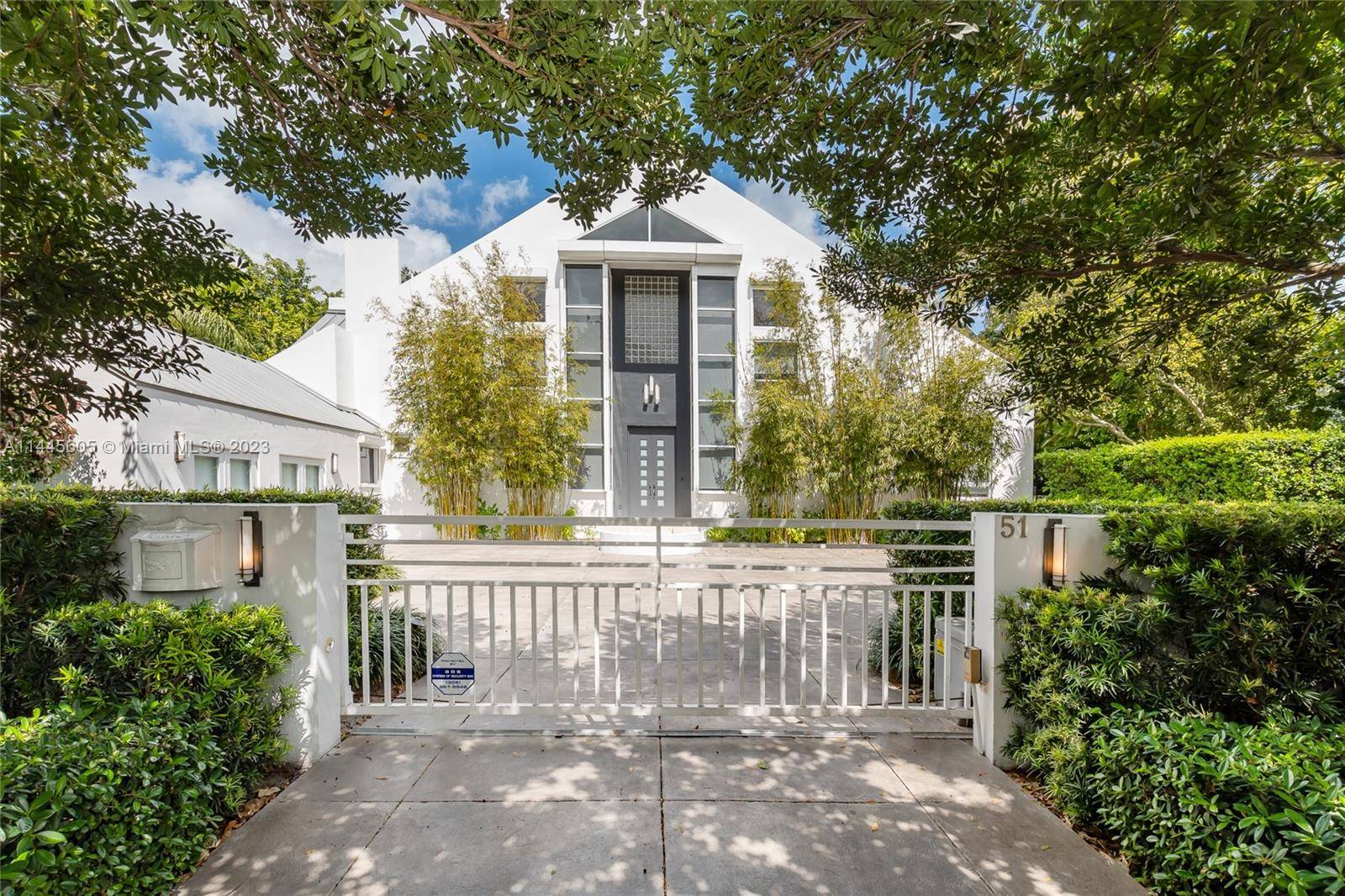 Key Biscayne, FL 33149,51 Island Dr