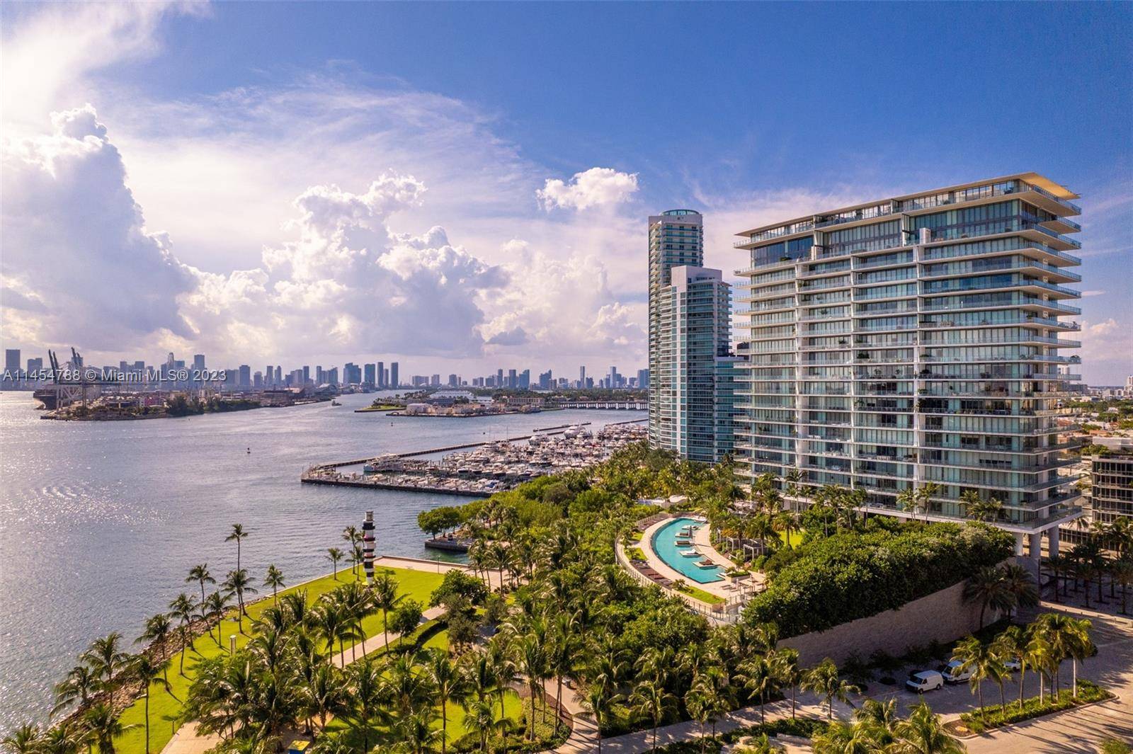 Miami Beach, FL 33139,800 S Pointe Dr #1404