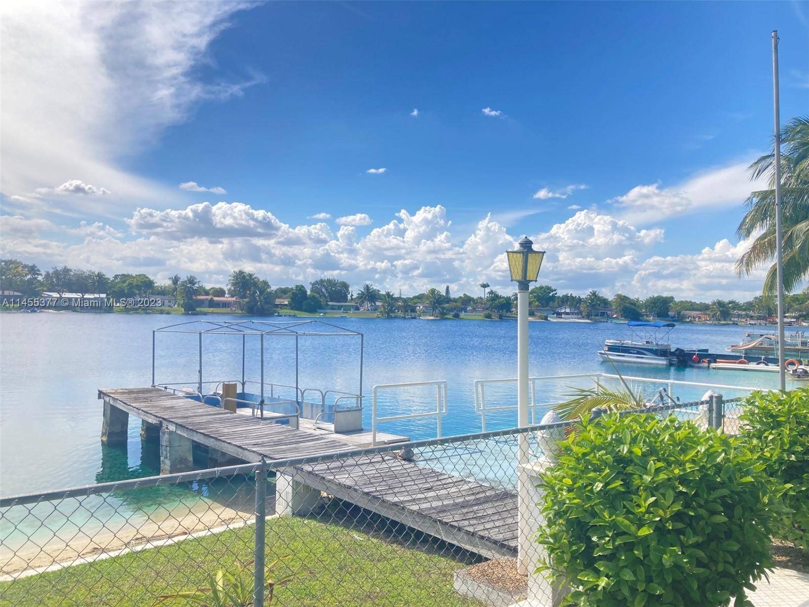 Miami, FL 33165,5020 SW 92nd Ave
