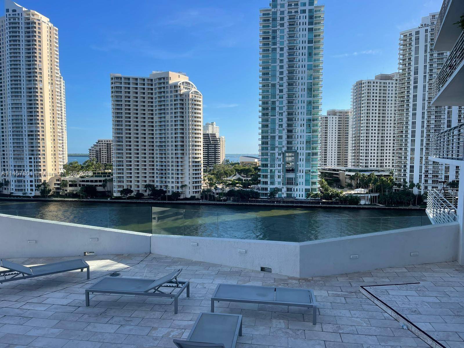 Miami, FL 33131,325 S Biscayne Blvd #3716