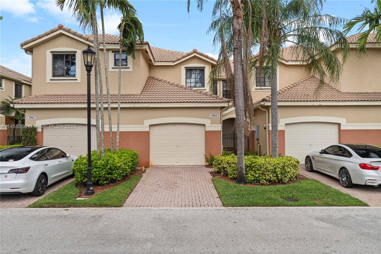 Weston, FL 33332,3905 Vista Grove Ln #1