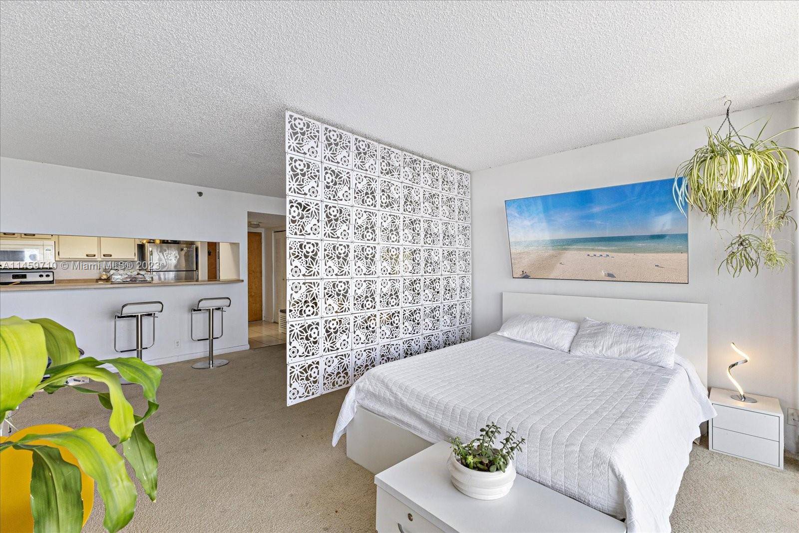 North Bay Village, FL 33141,7601 E Treasure Dr #2404