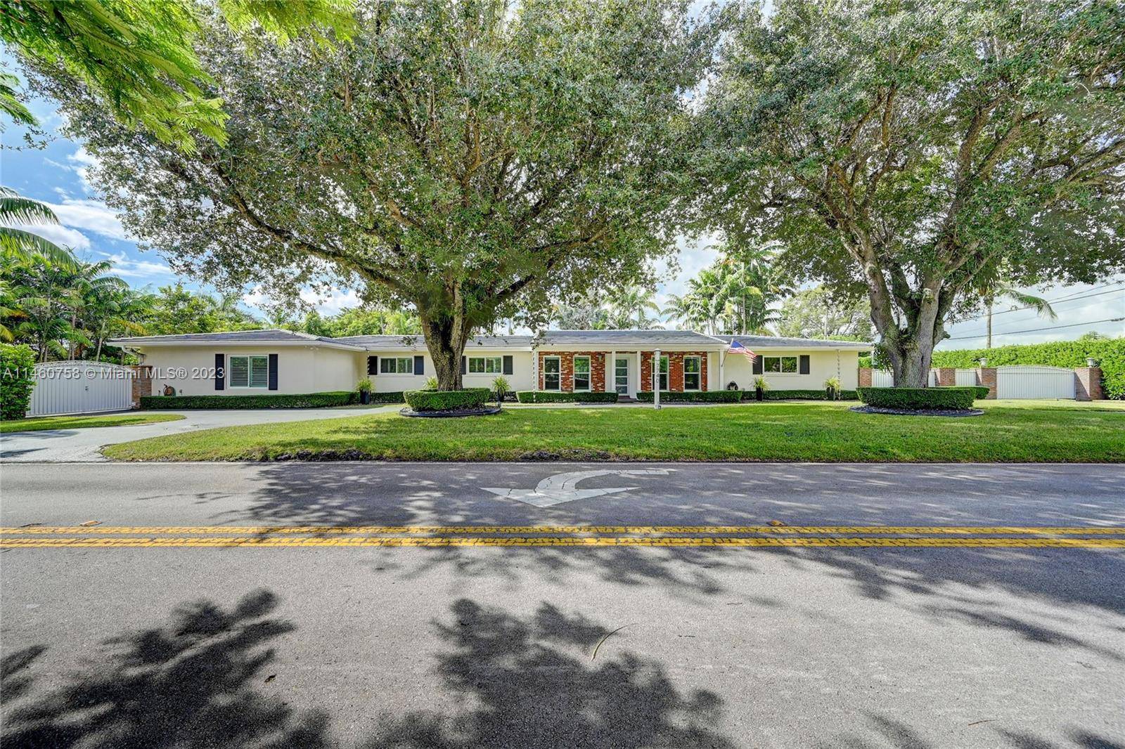 South Miami, FL 33143,7740 SW 70th St