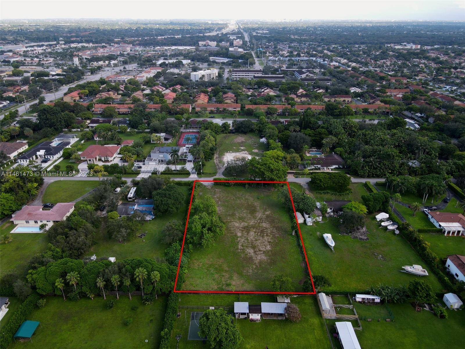 Miami, FL 33176,11490 SW 93rd St