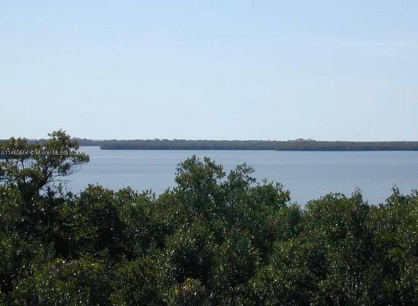 Marco Island, FL 34145,2044 Dogwoods