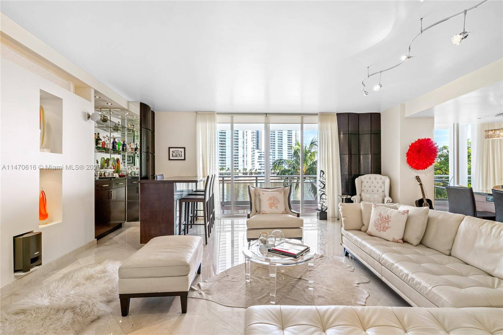 Miami, FL 33131,901 Brickell Key Blvd #307