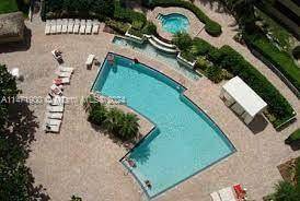 Aventura, FL 33180,3300 NE 192nd St #611