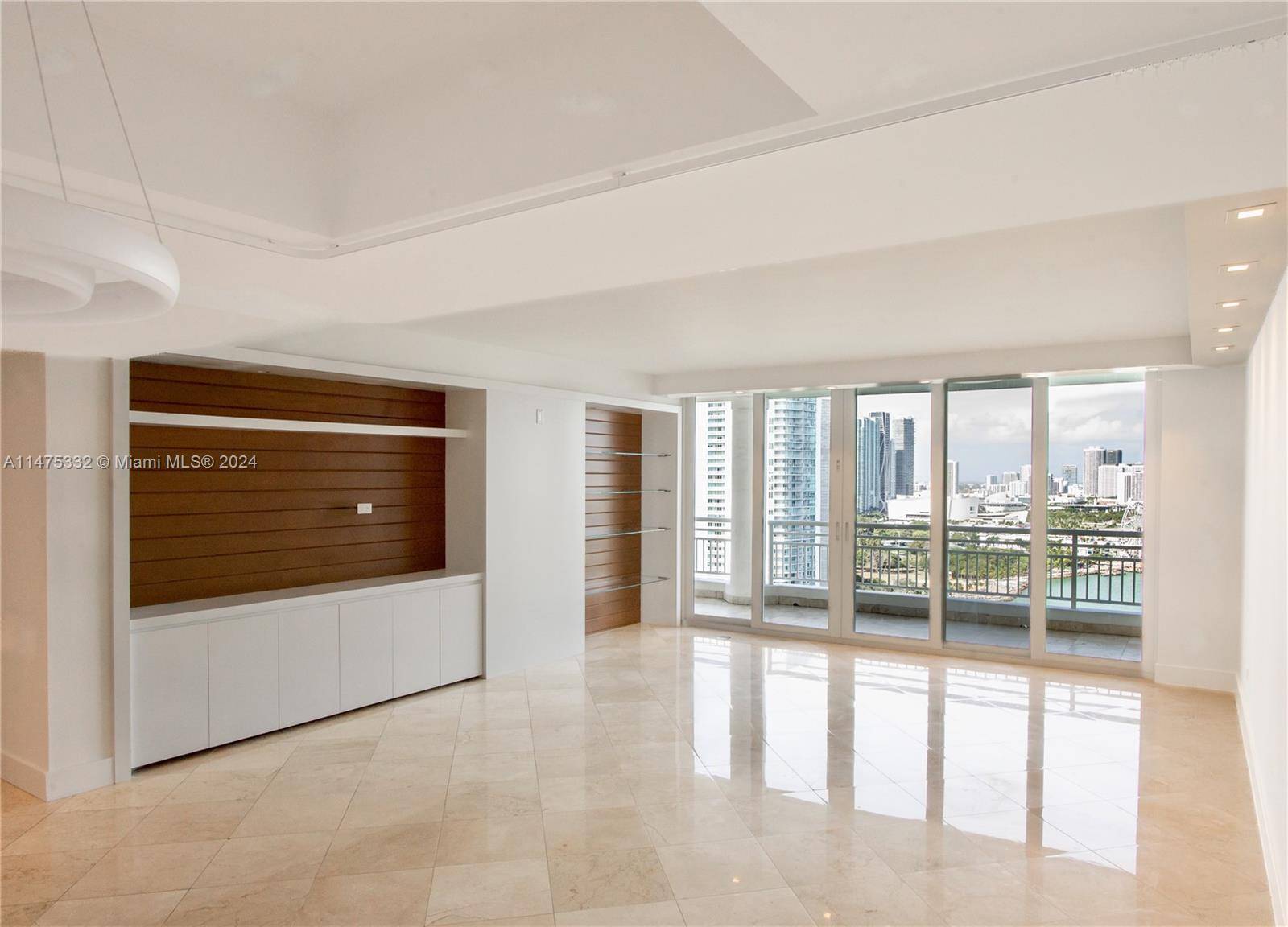 Miami, FL 33131,848 Brickell Key Dr #2606