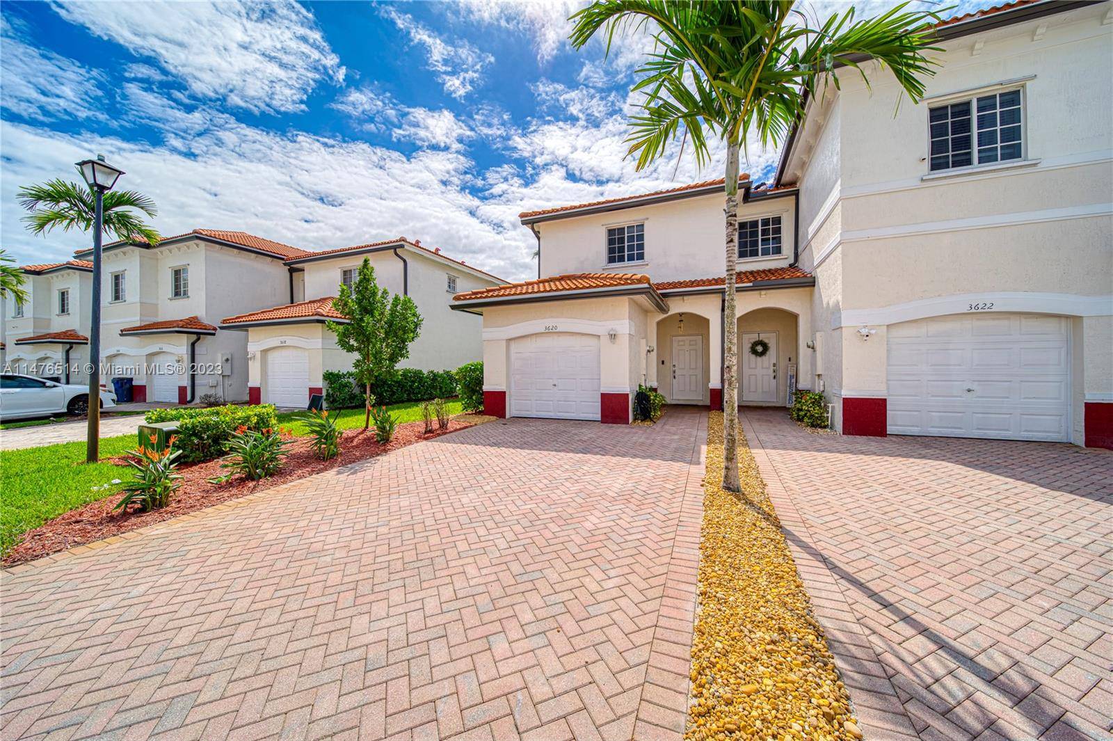 Lauderdale Lakes, FL 33311,3620 NW 29th Ct #3620
