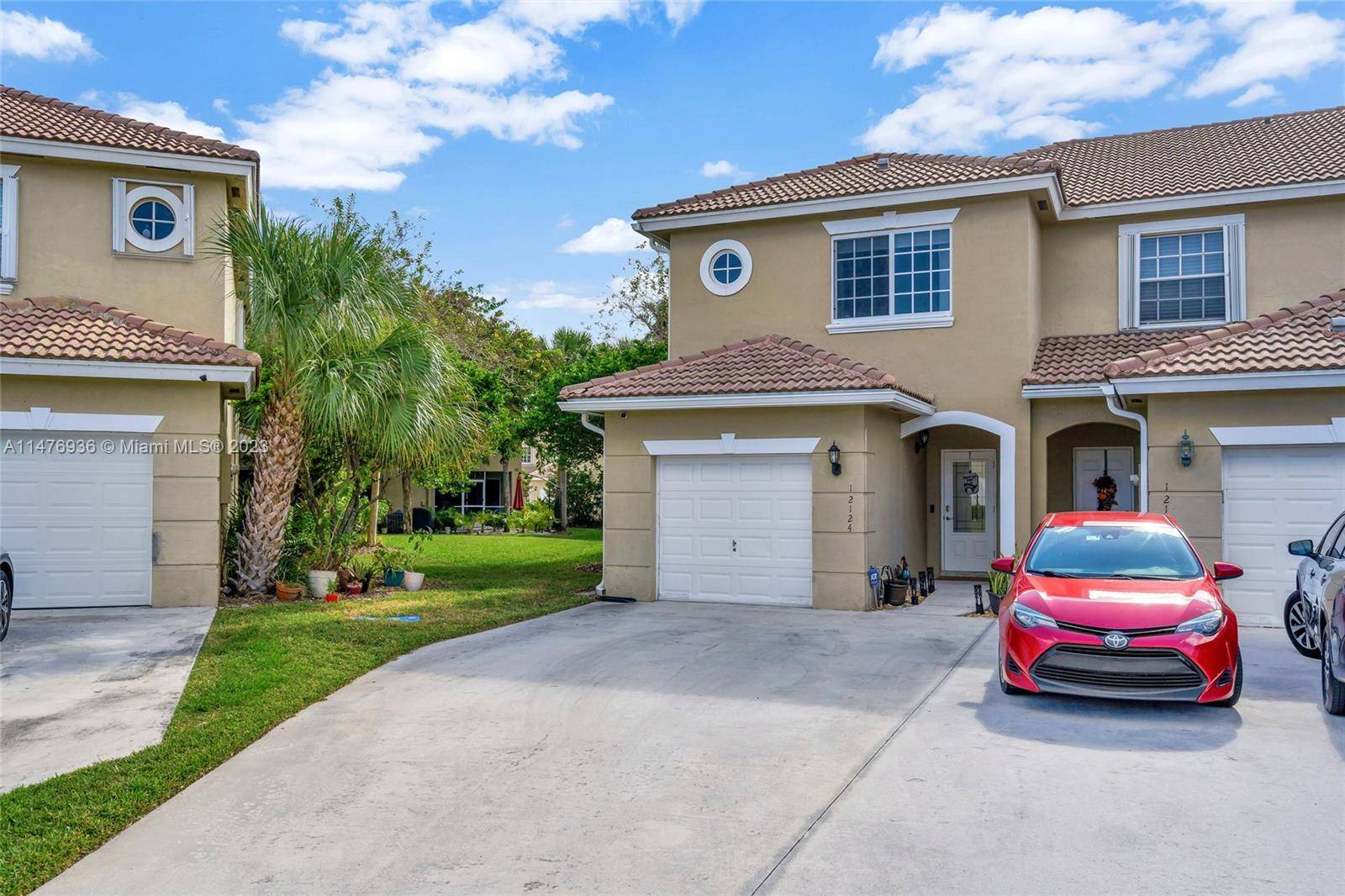 Pembroke Pines, FL 33025,12124 SW 4th St