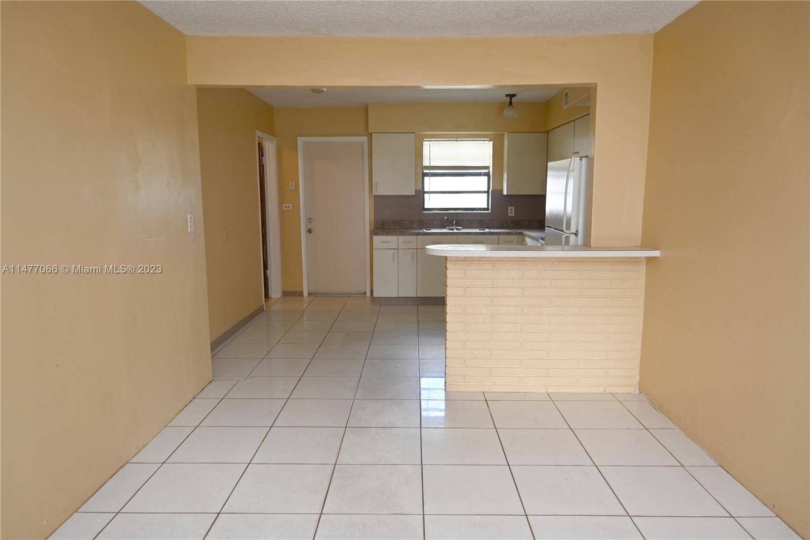 Hollywood, FL 33024,6851 Hope St