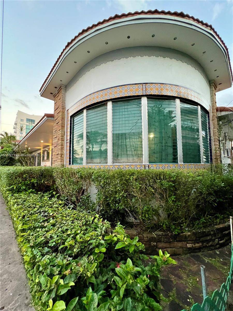 Miami Beach, FL 33141,7640 Harding Ave