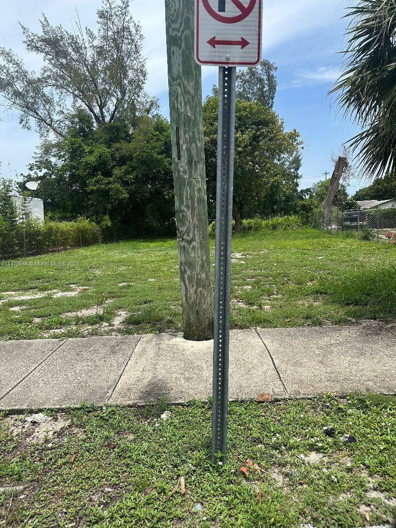 West Palm Beach, FL 33407,3508 Greenwood Ave