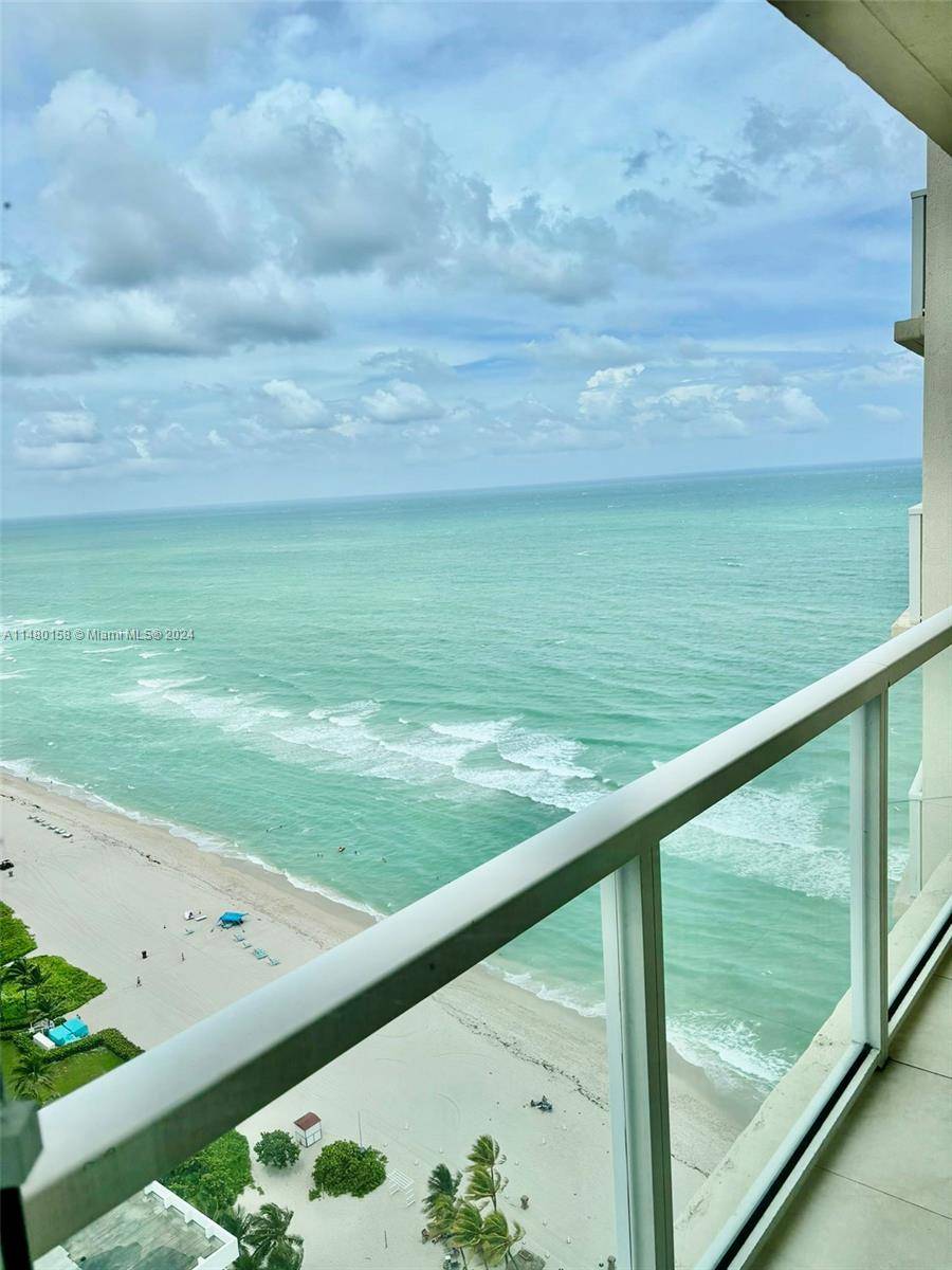 Sunny Isles Beach, FL 33160,16699 Collins Ave #2904