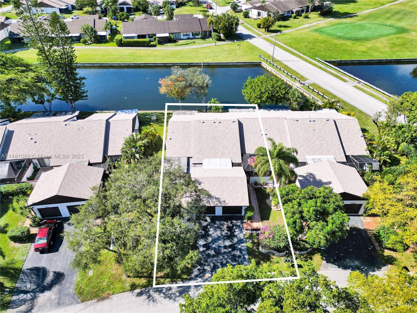 Tamarac, FL 33321,6379 W Pinehurst Cir W #C38