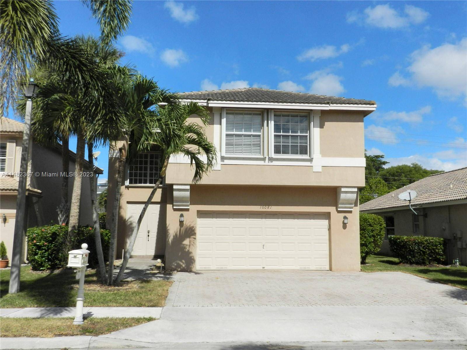 Weston, FL 33326,16081 La Costa Dr