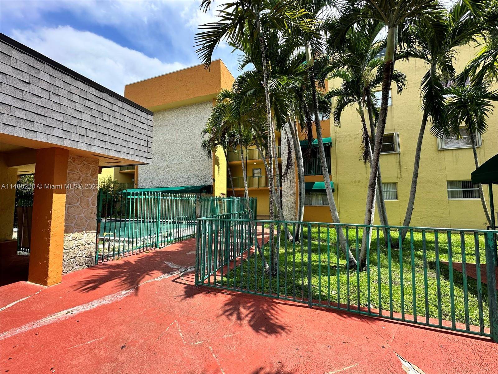 Hialeah, FL 33014,666 W 81st St #331