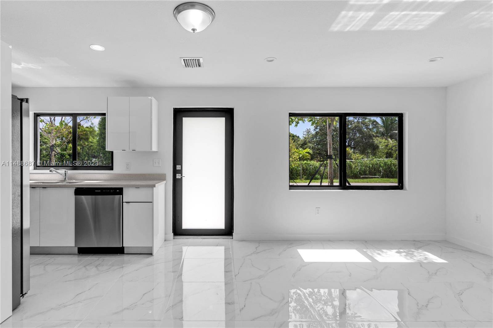 Miami, FL 33147,6290 NW 22nd Ct #6290