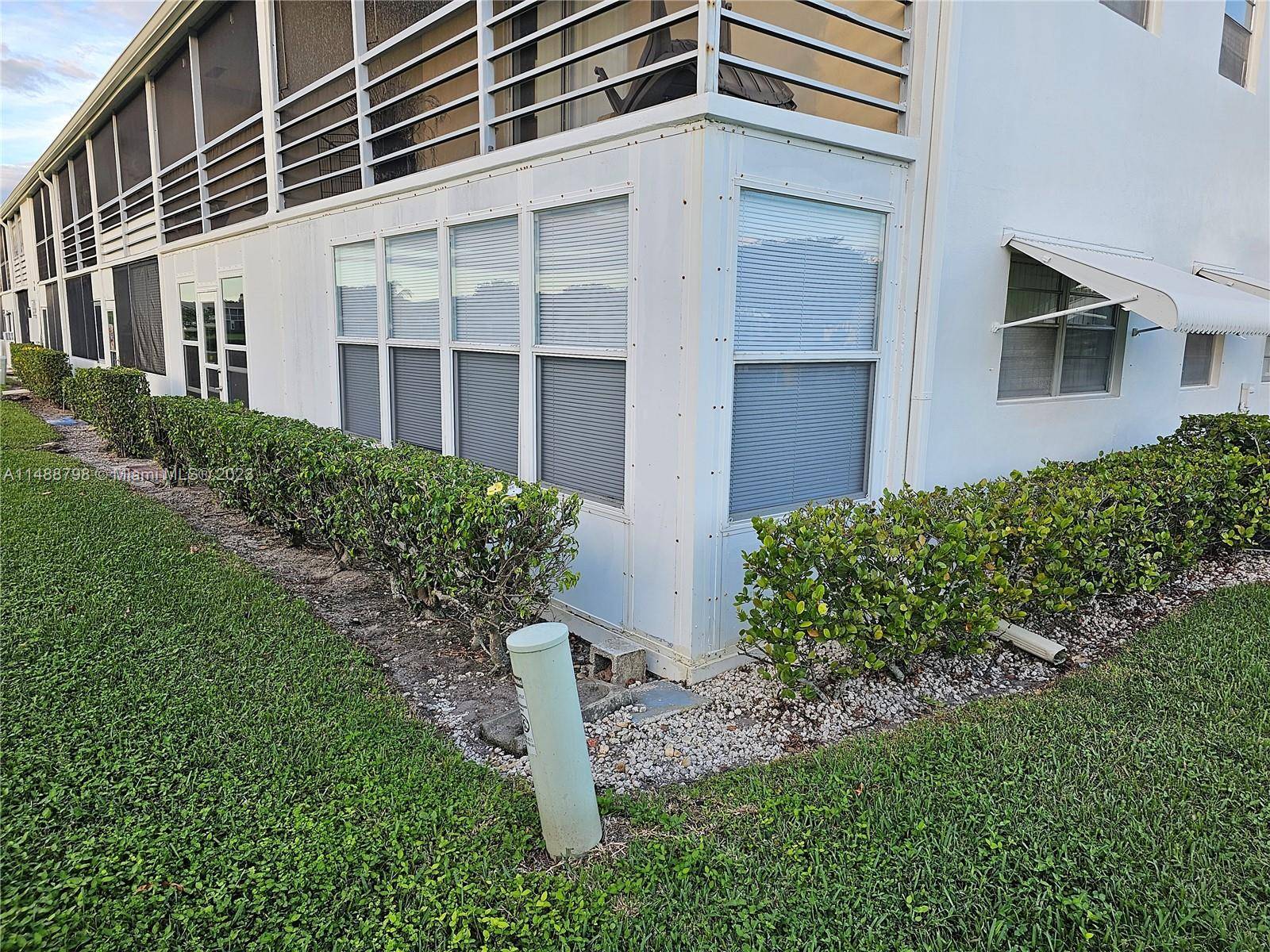 West Palm Beach, FL 33417,97 E Berkshire  E #97