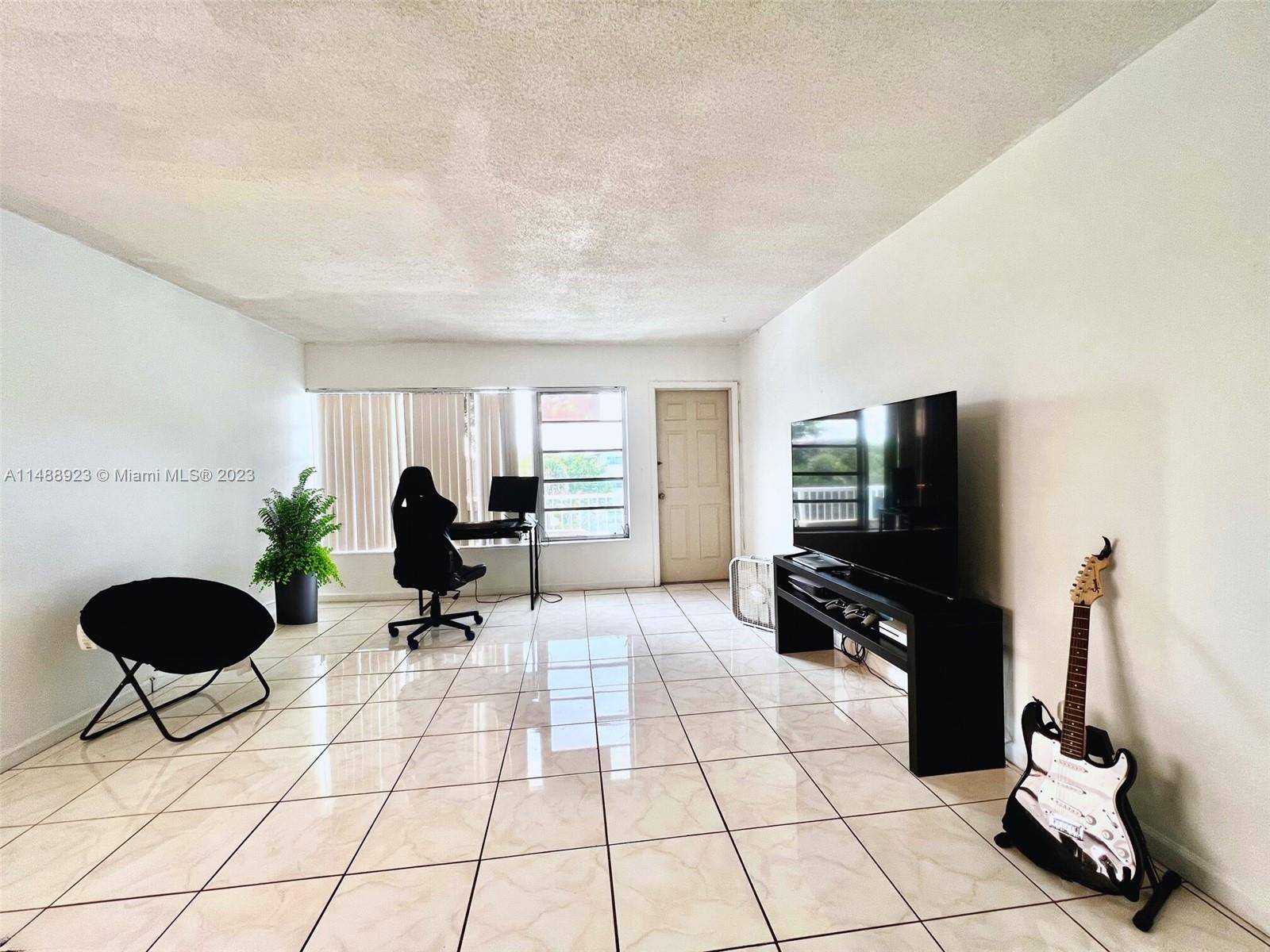 Miami, FL 33162,16801 NE 14th Ave #311