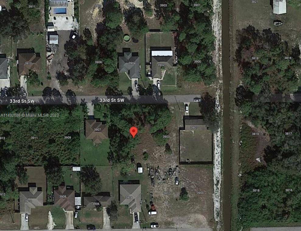Lehigh Acres, FL 33976,3905 33rd St SW