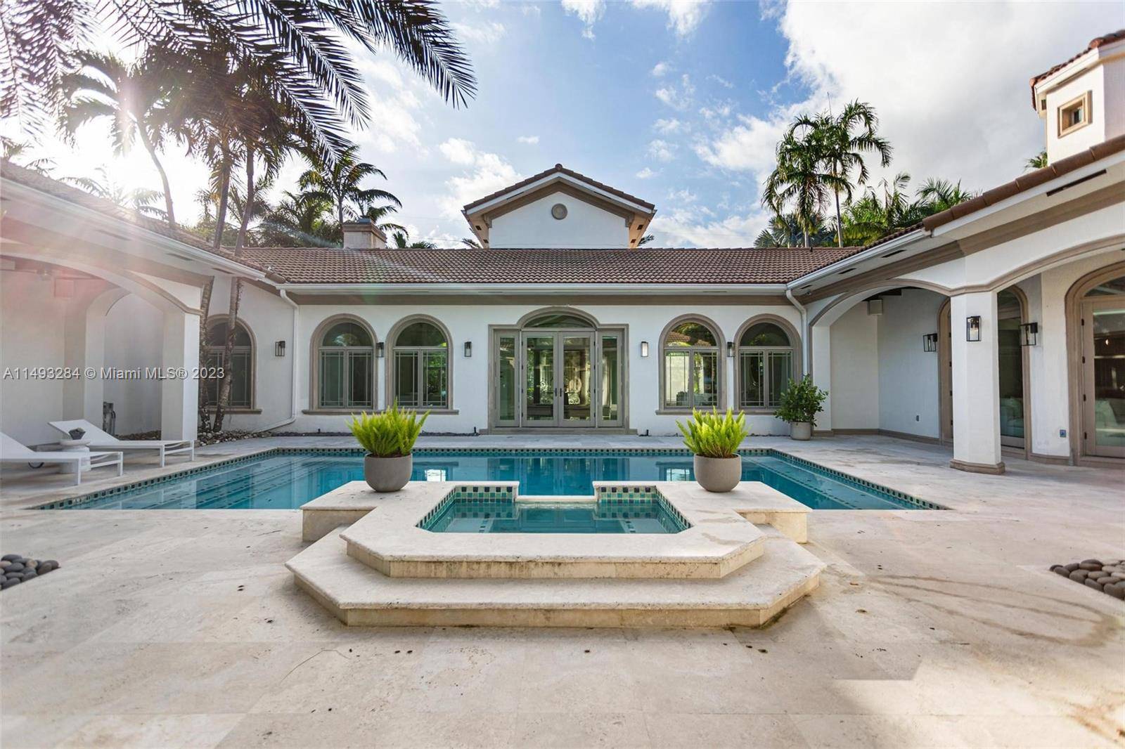 Pinecrest, FL 33156,11025 SW 62nd Ave