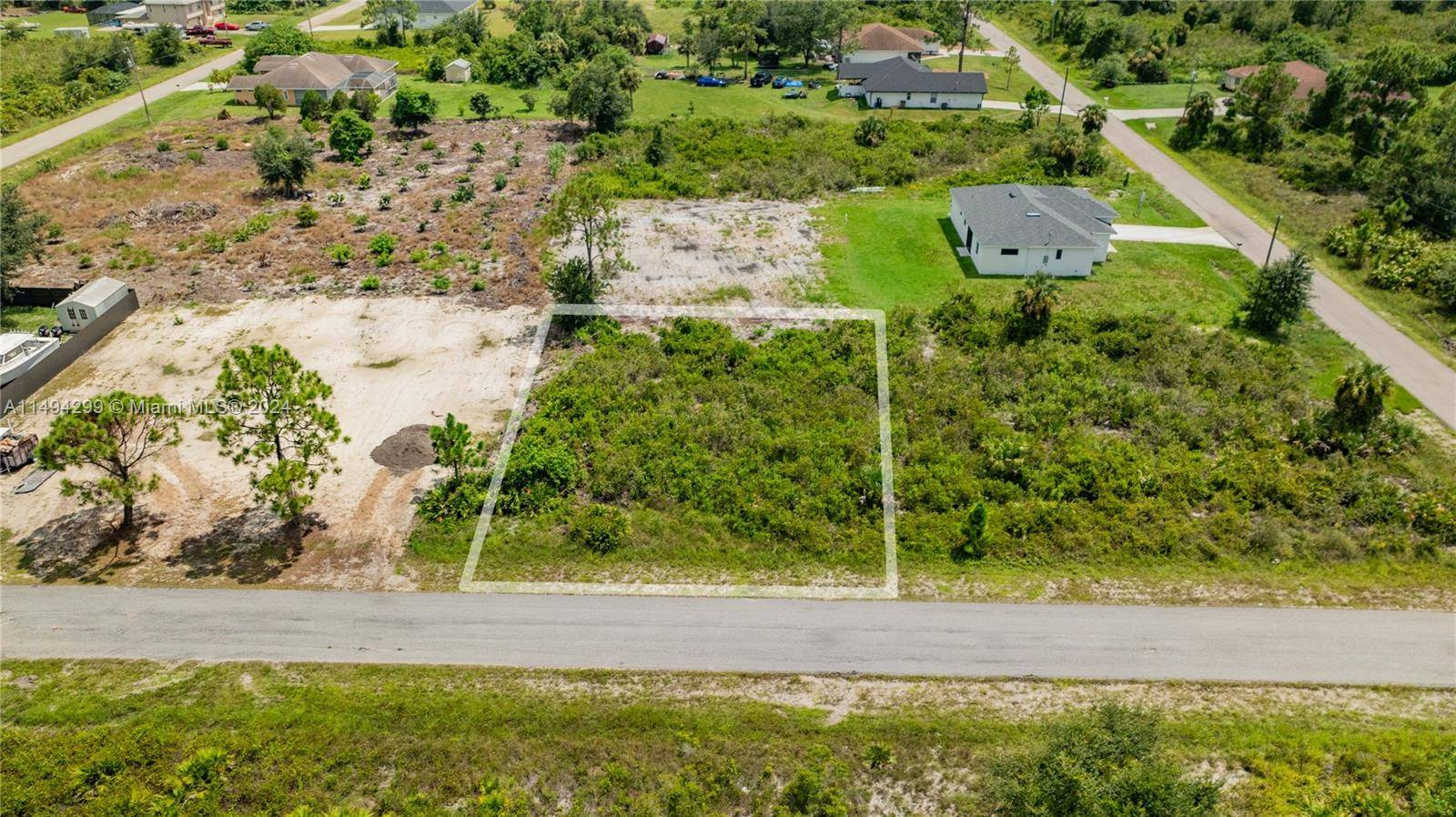 Lehigh Acres, FL 33972,1002 E 9th