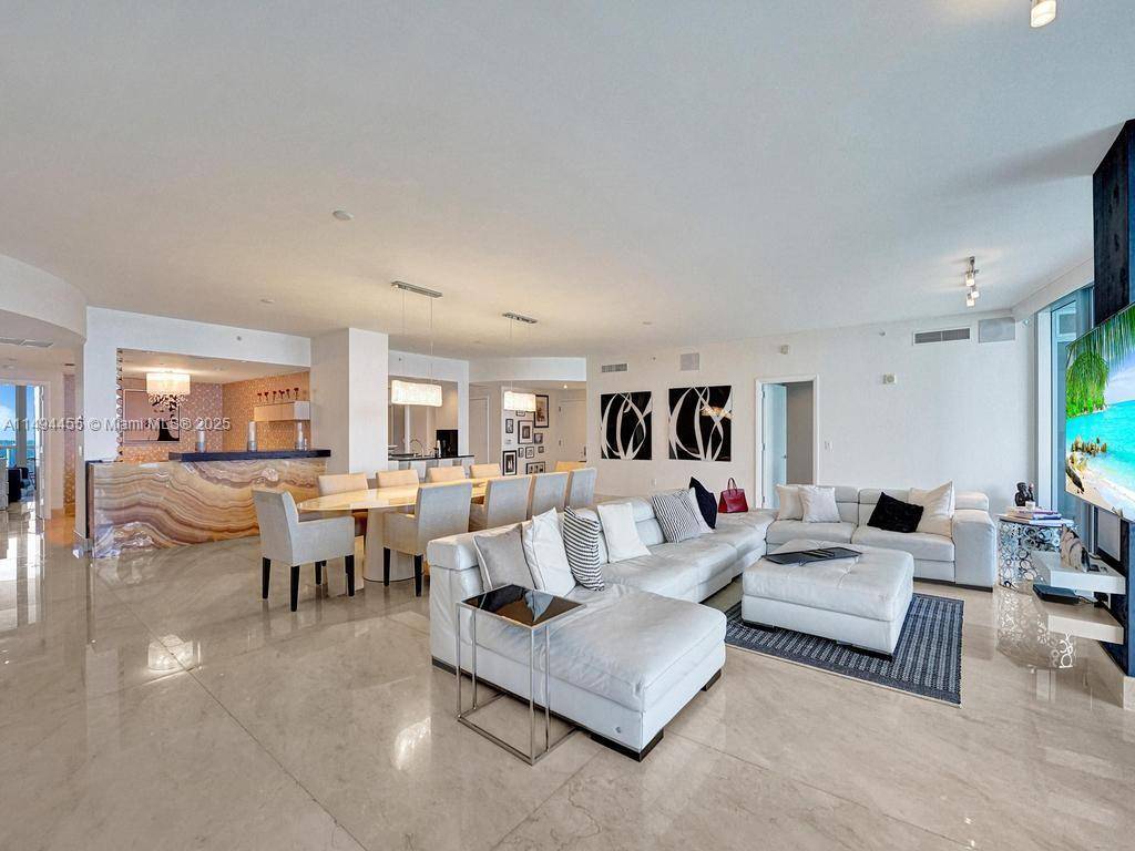 Sunny Isles Beach, FL 33160,17121 Collins Ave #3904-5