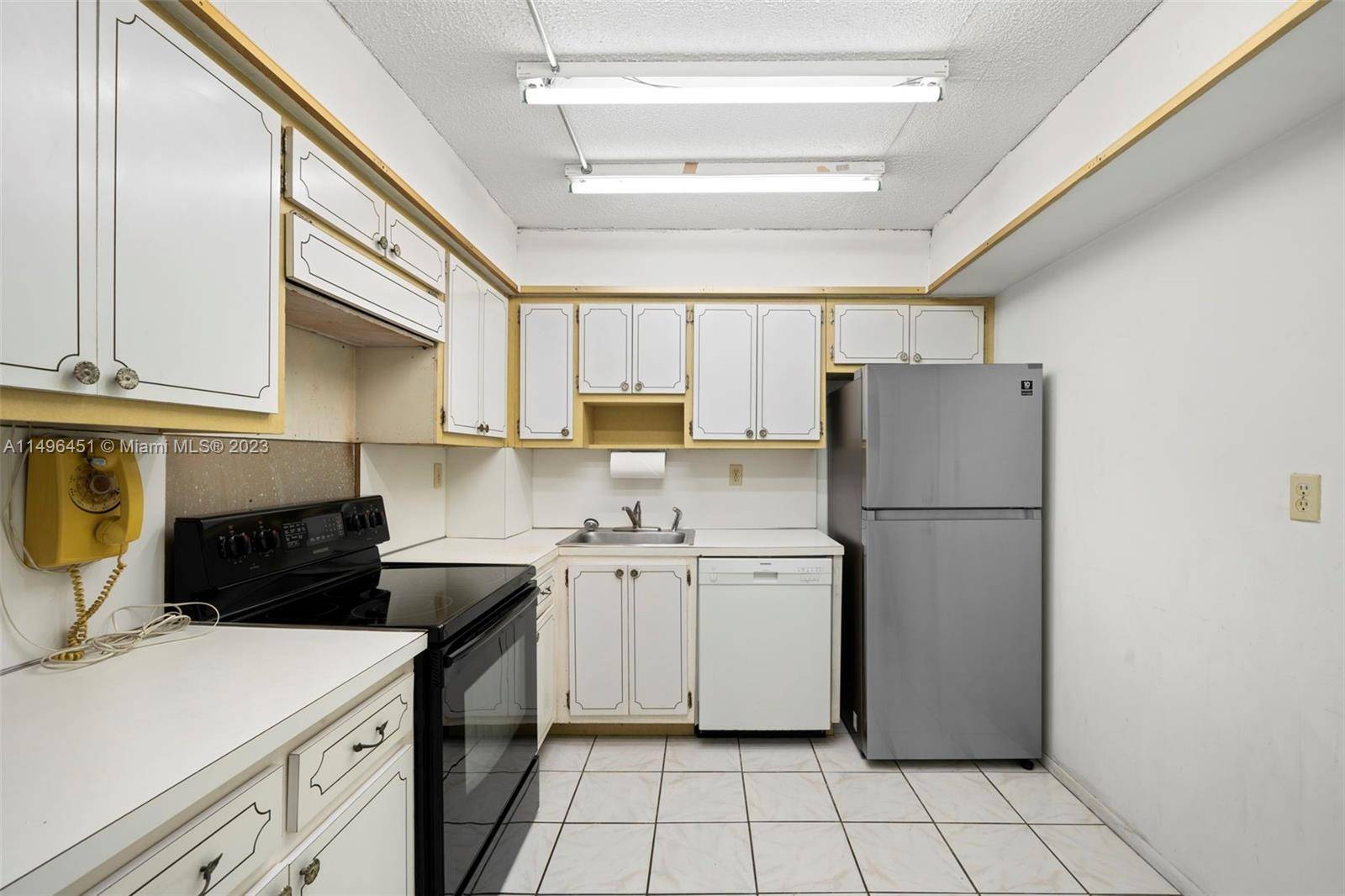 Miami Beach, FL 33139,1658 Bay Rd #504