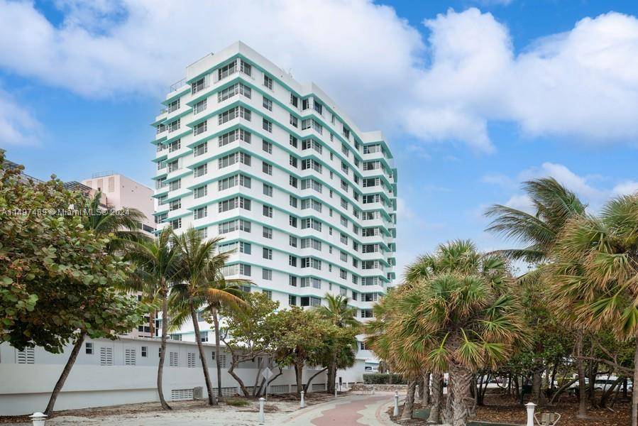 Miami Beach, FL 33140,5255 Collins Ave #9D