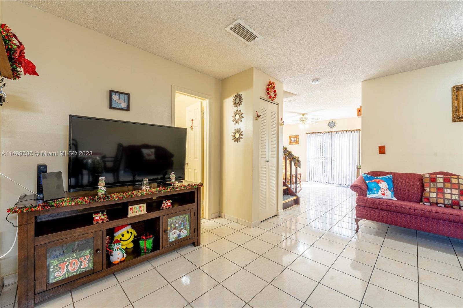 Hialeah, FL 33016,2550 W 60th Pl #106-19