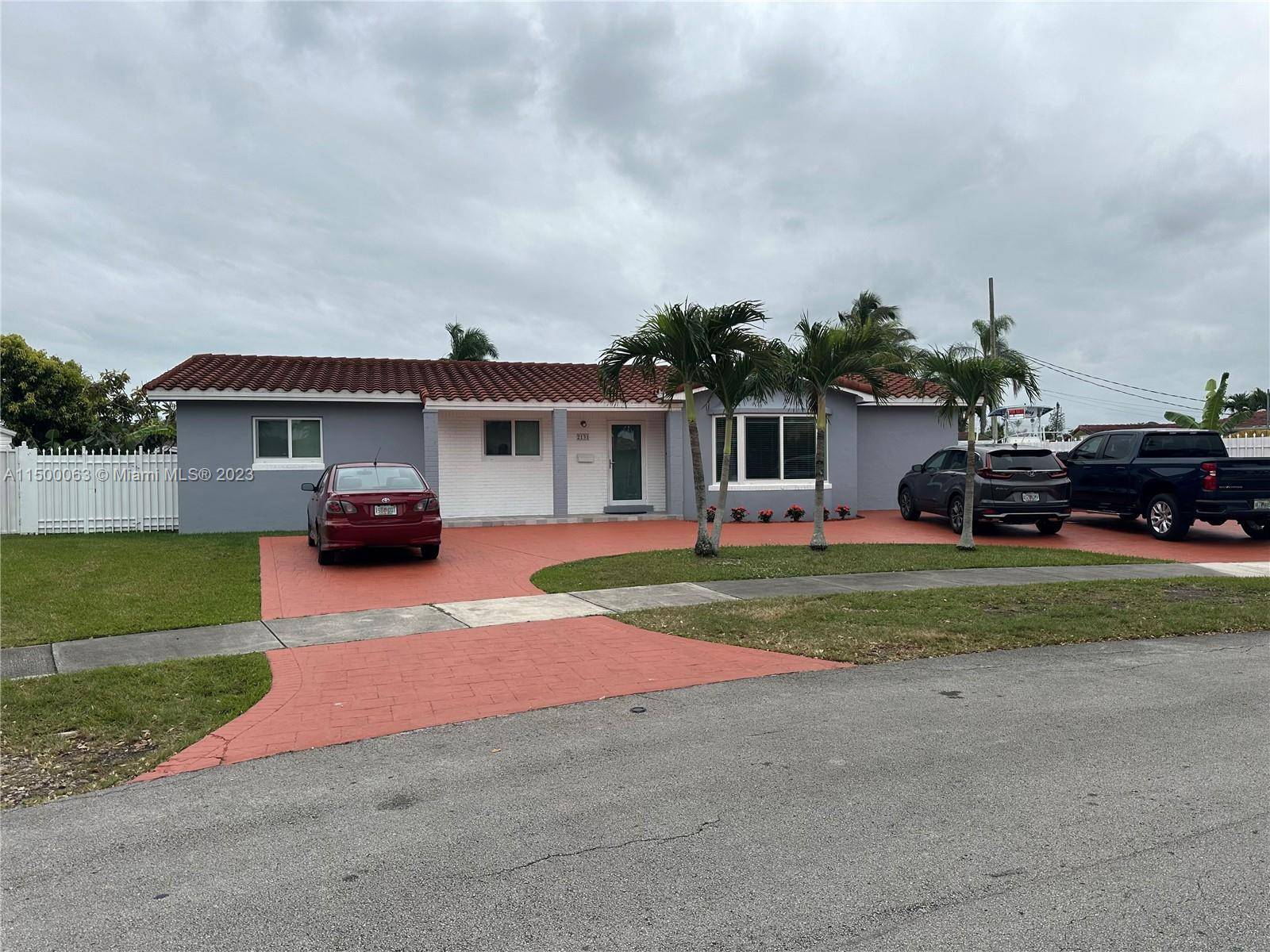 Miami, FL 33165,2131 SW 98th Pl